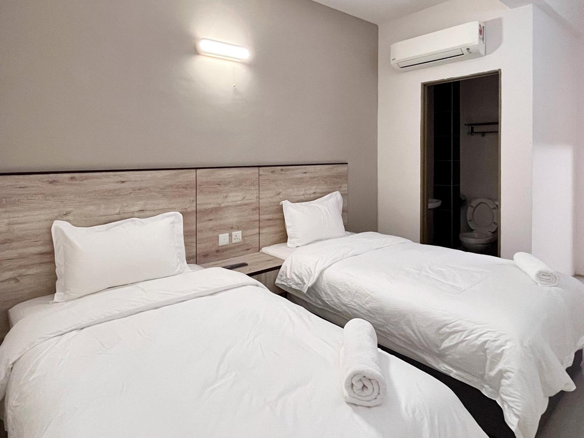 Vilana Hotel Arau Esterno foto